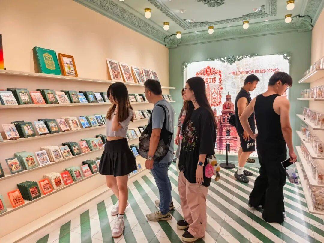 城区爆款文创解锁城市新名片AG真人网青岛市南：历史(图3)